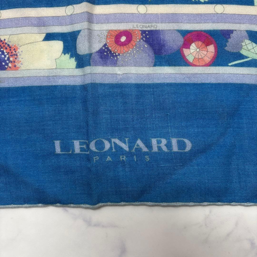 0902 レオナール　ストール　花柄　ブルー　汚れ,糸ツレあり.※値下げ不可.