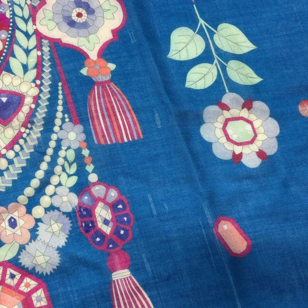 0902 レオナール　ストール　花柄　ブルー　汚れ,糸ツレあり.※値下げ不可.