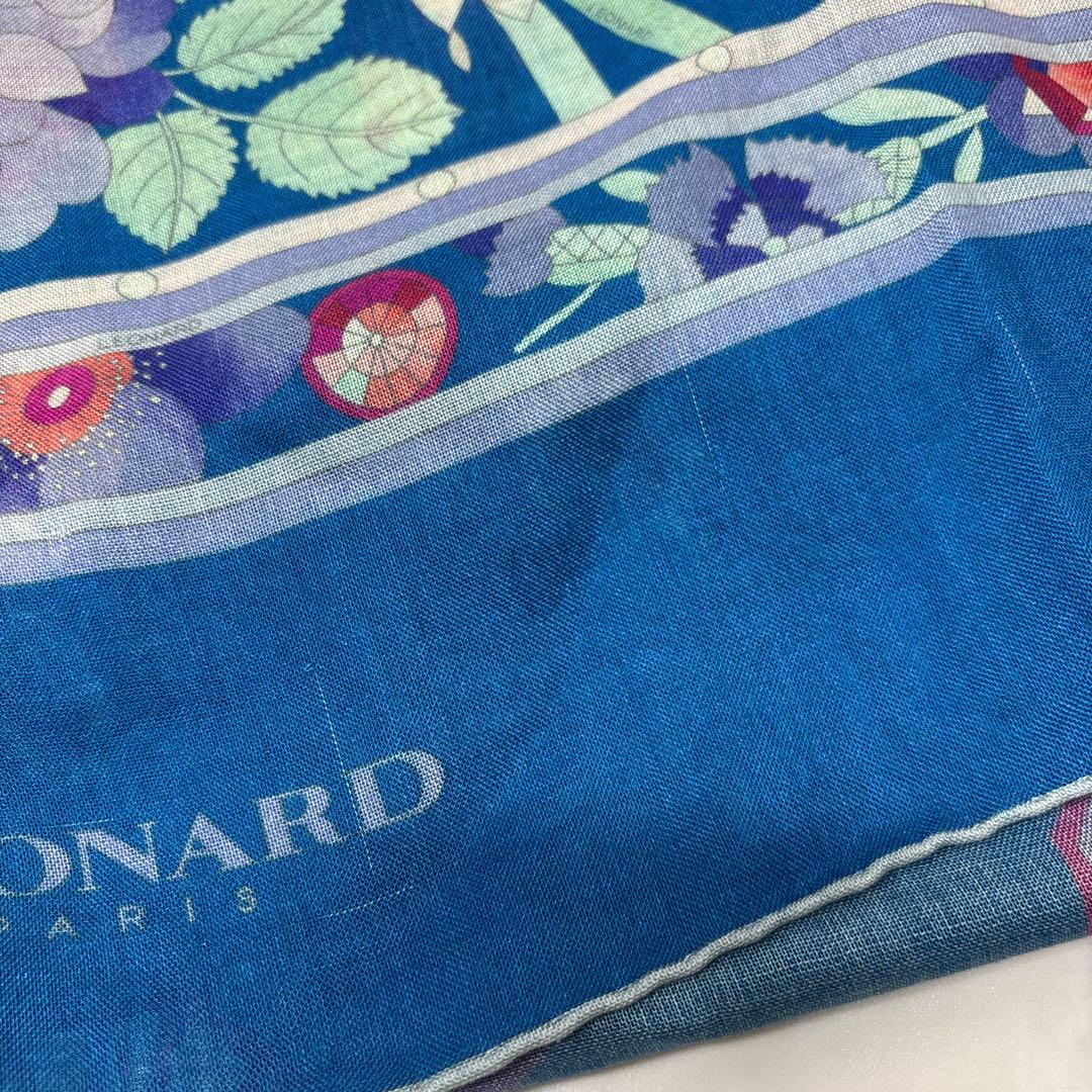 0902 レオナール　ストール　花柄　ブルー　汚れ,糸ツレあり.※値下げ不可.