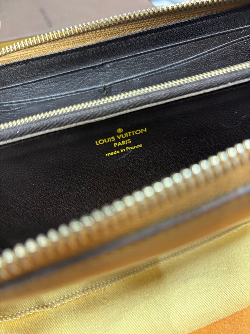 LOUIS VUITTON パルナセア ポルトフォイユ・イエナ