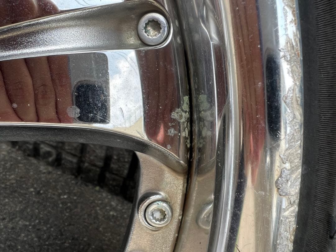 ヴィエナ クラージュ 18インチ 8J+29