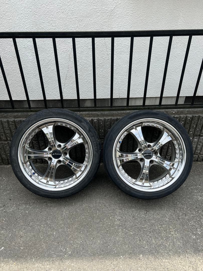 ヴィエナ クラージュ 18インチ 8J+29