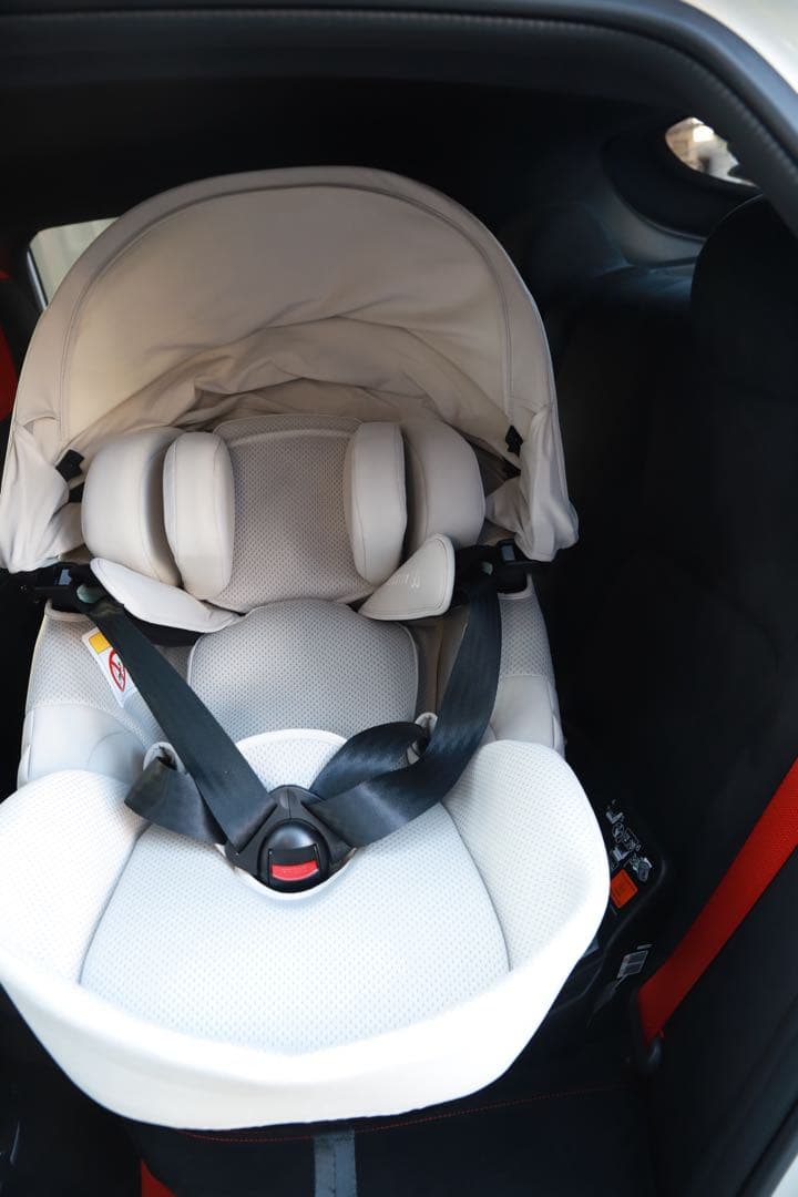 カーメイト エールベベチャイルドシート BFS11A オフホワイト