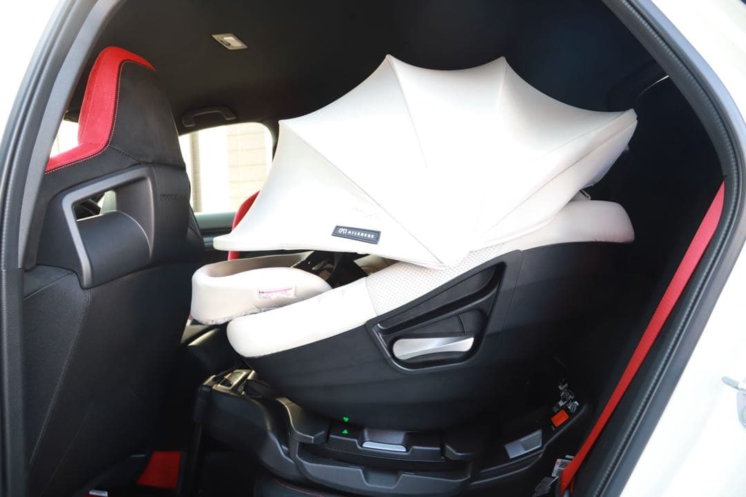 カーメイト エールベベチャイルドシート BFS11A オフホワイト