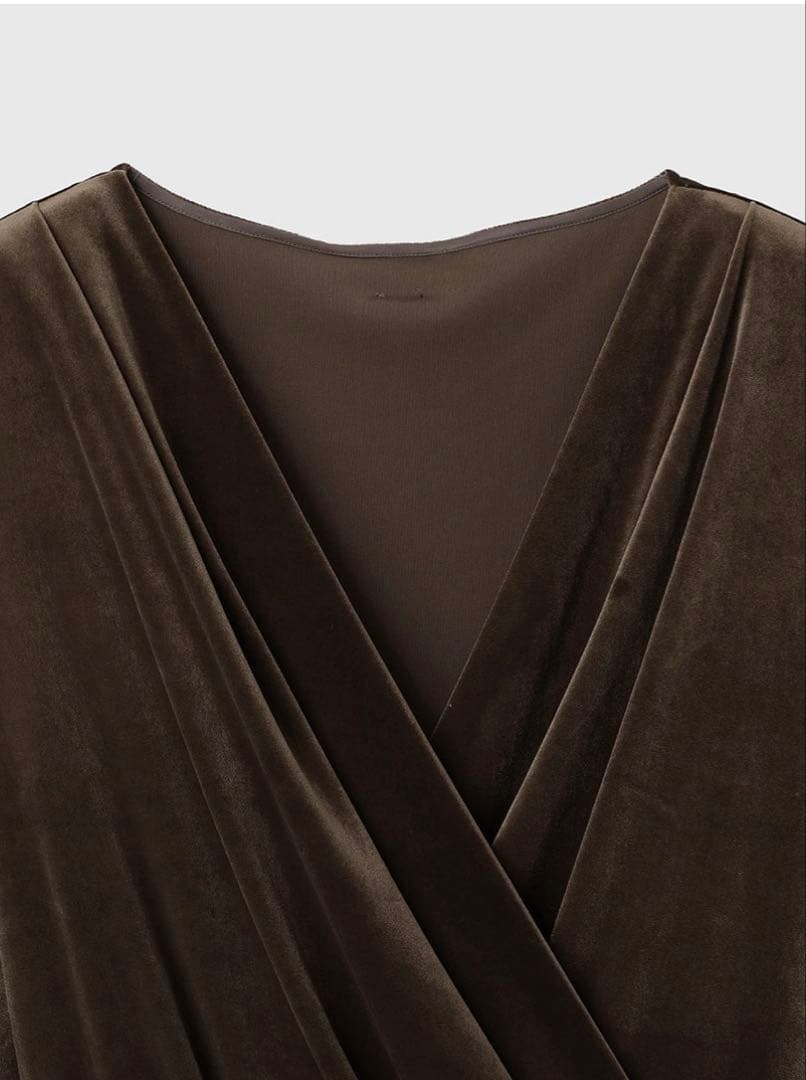 【美品】アニュアンス 完売品 ベロアカットオールインワM