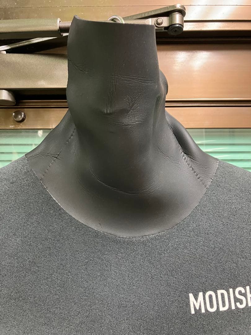 値下げ湘南発！国産MODISHウエットスーツＬサイズ　３ミリセミドライ起毛