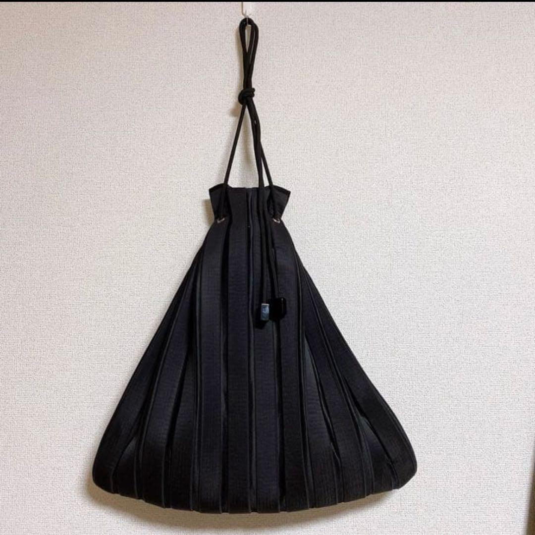 issei miyake プリーツバック