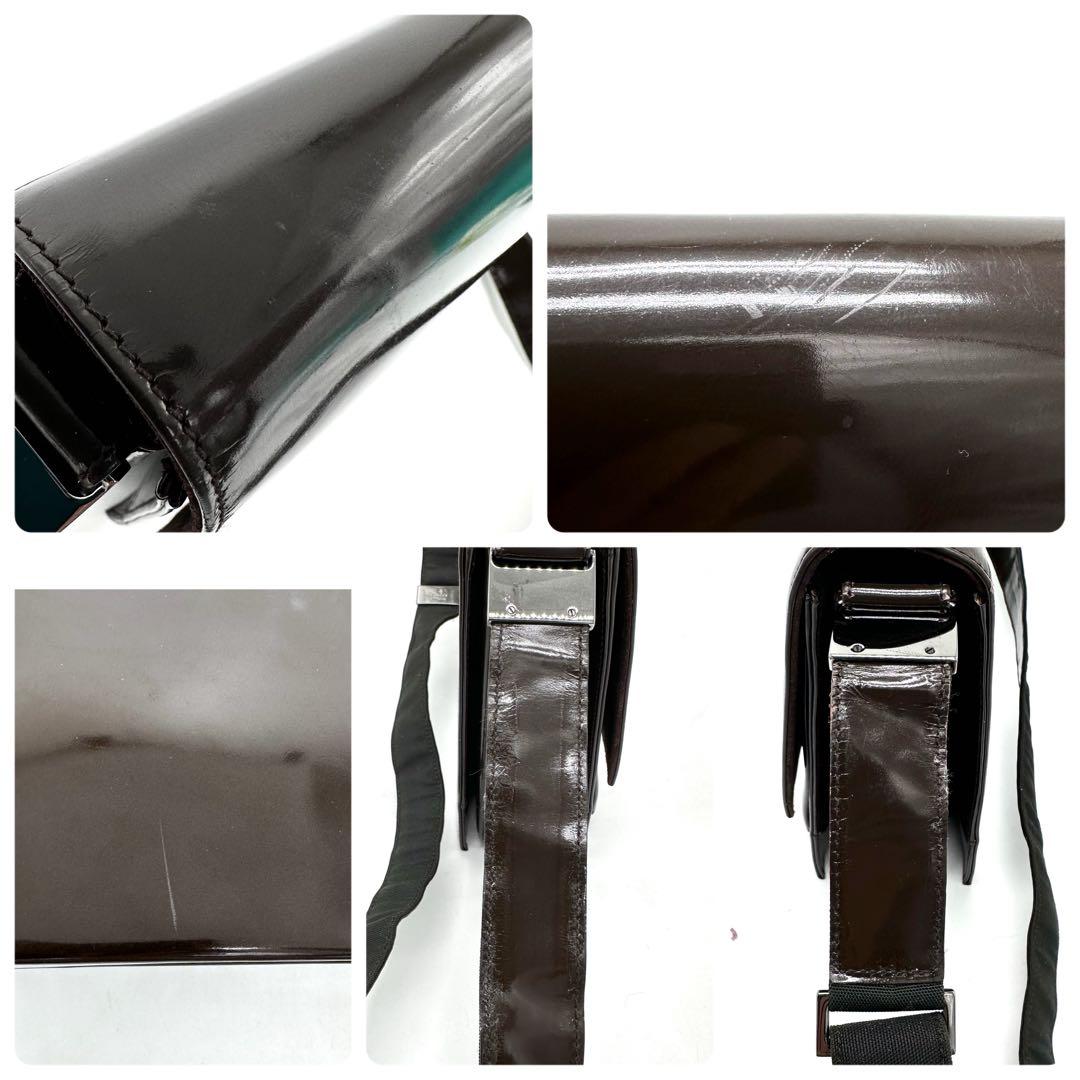 OLD GUCCI ショルダーバッグ ロゴ 金具 パテントレザー ダークブラウン