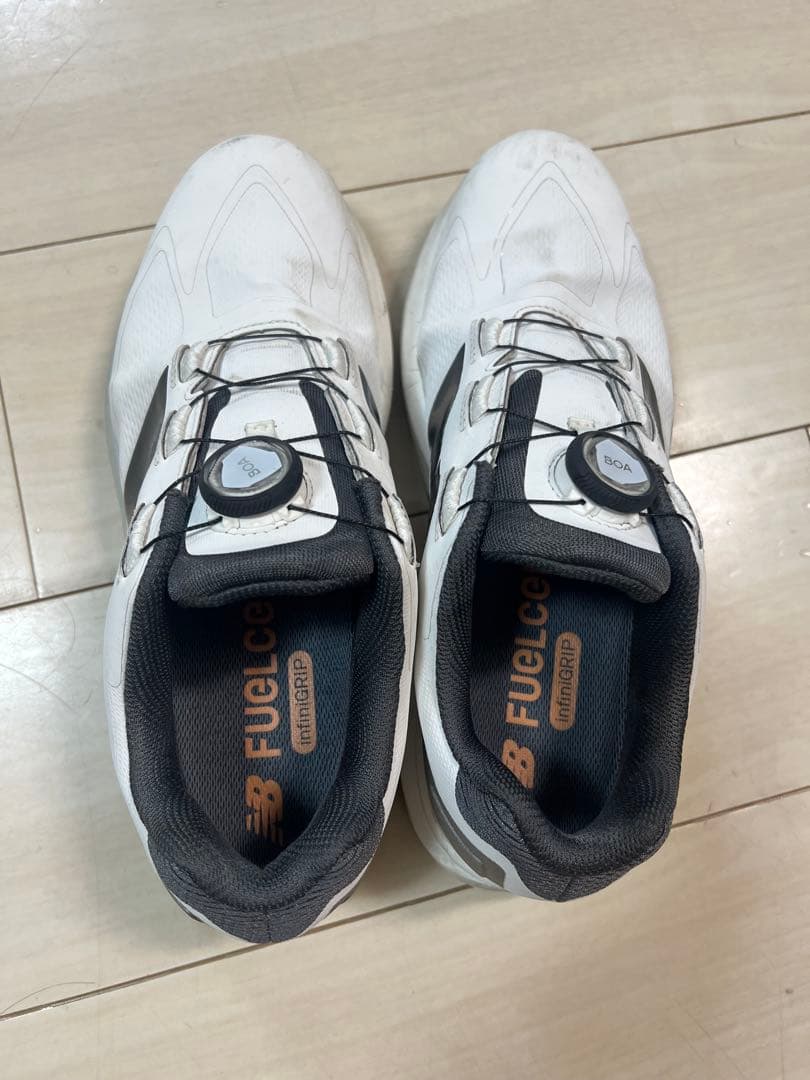 ニューバランスゴルフFuelCell 1001 v5 スパイクレス27cm