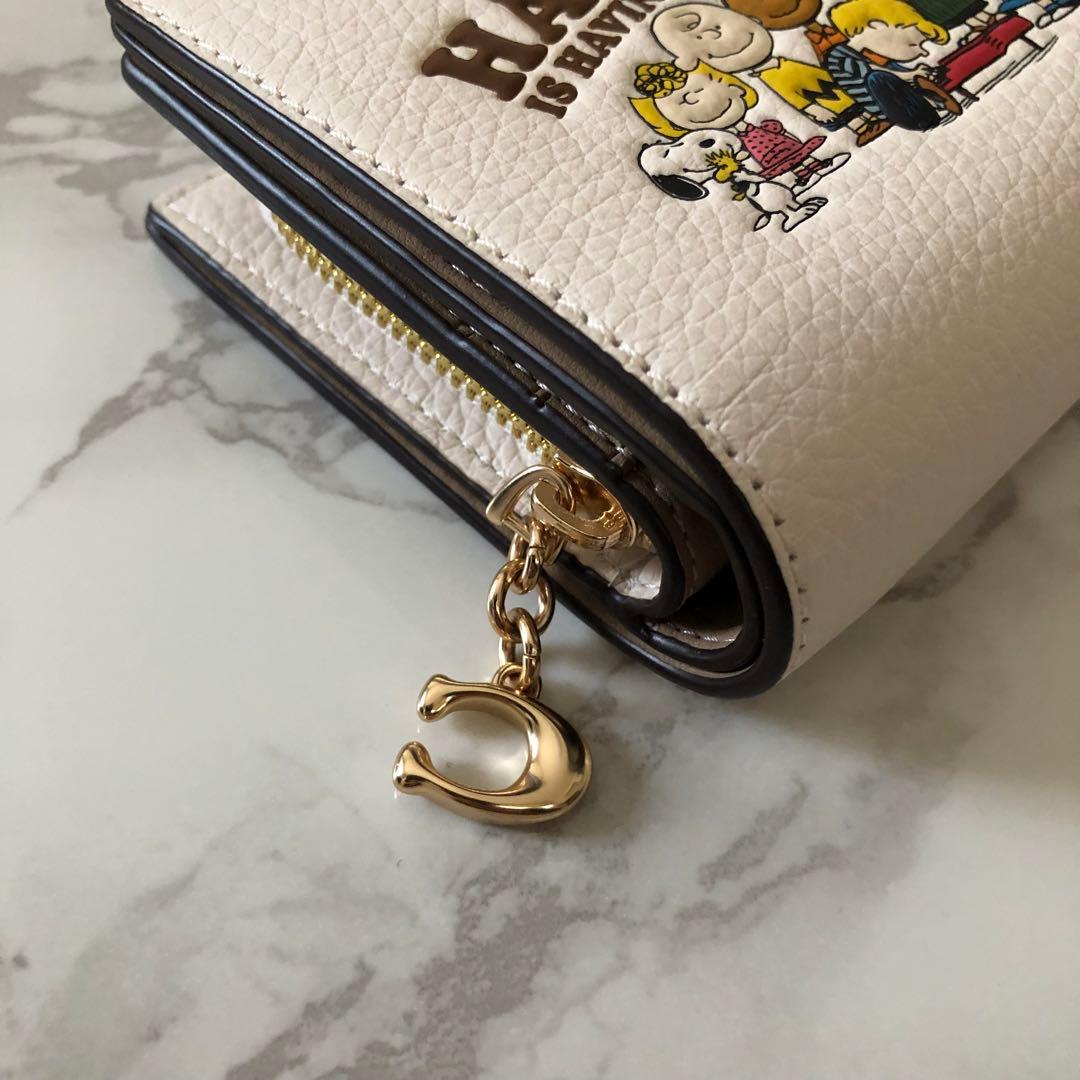 完売品 新品未使用 コーチ スヌーピー コラボ 折り財布 ミニ財布 白