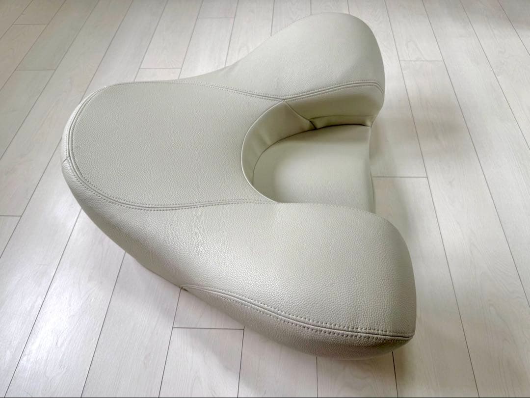 【極美品】リトリートチェア 瞑想 坐禅 マインドフルネス RussellME