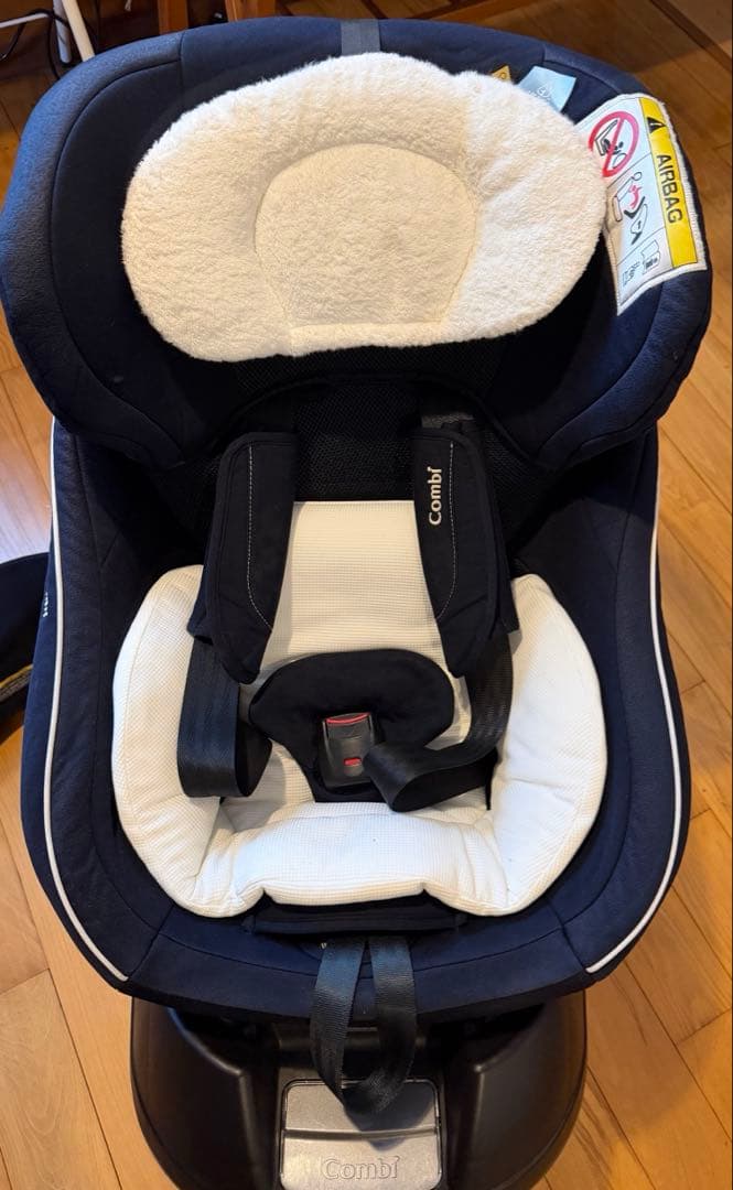 コンビ クルムーヴ スマート シートベルト固定　エッグショック