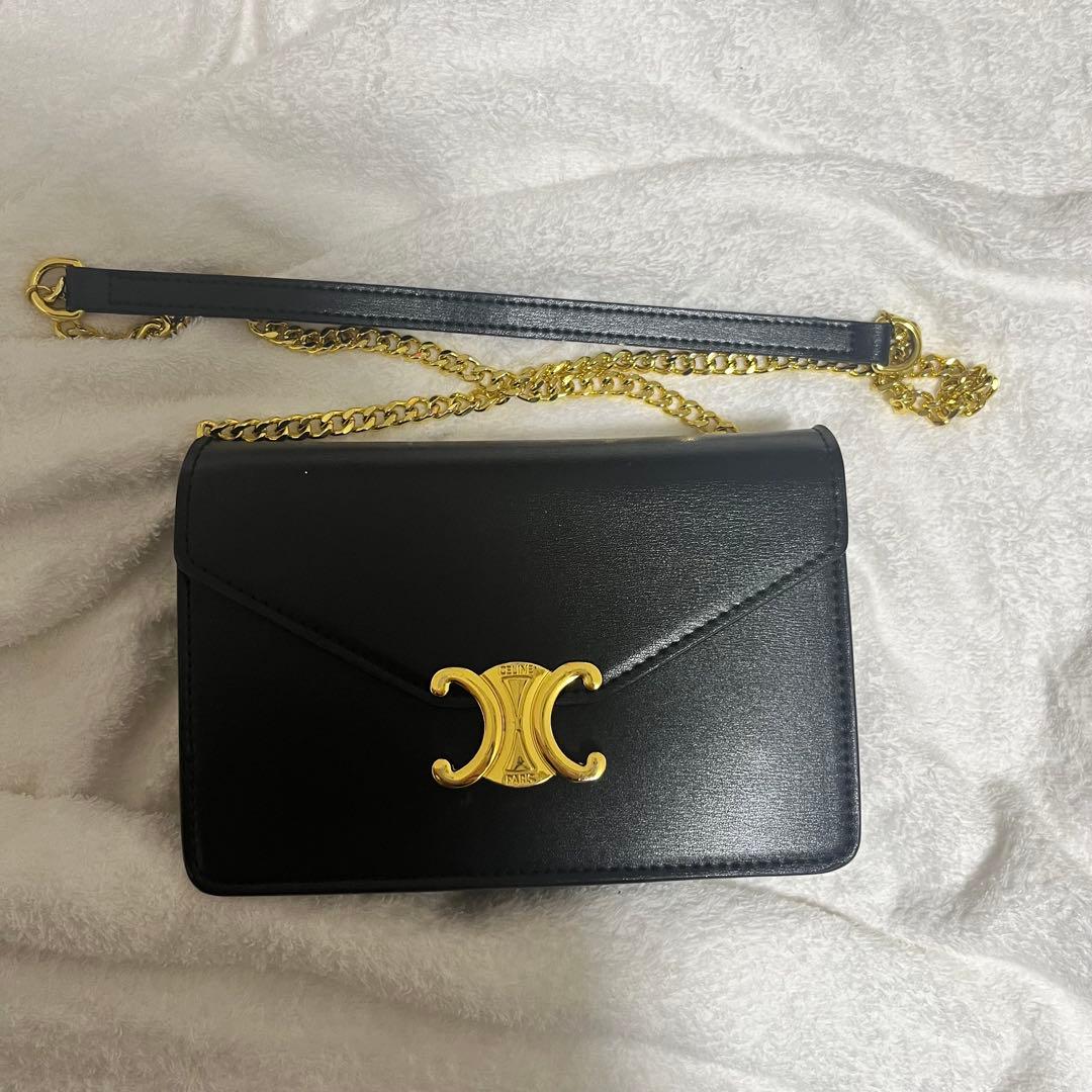 CELINE チェーンウォレット マーゴ / シャイニーカーフスキン