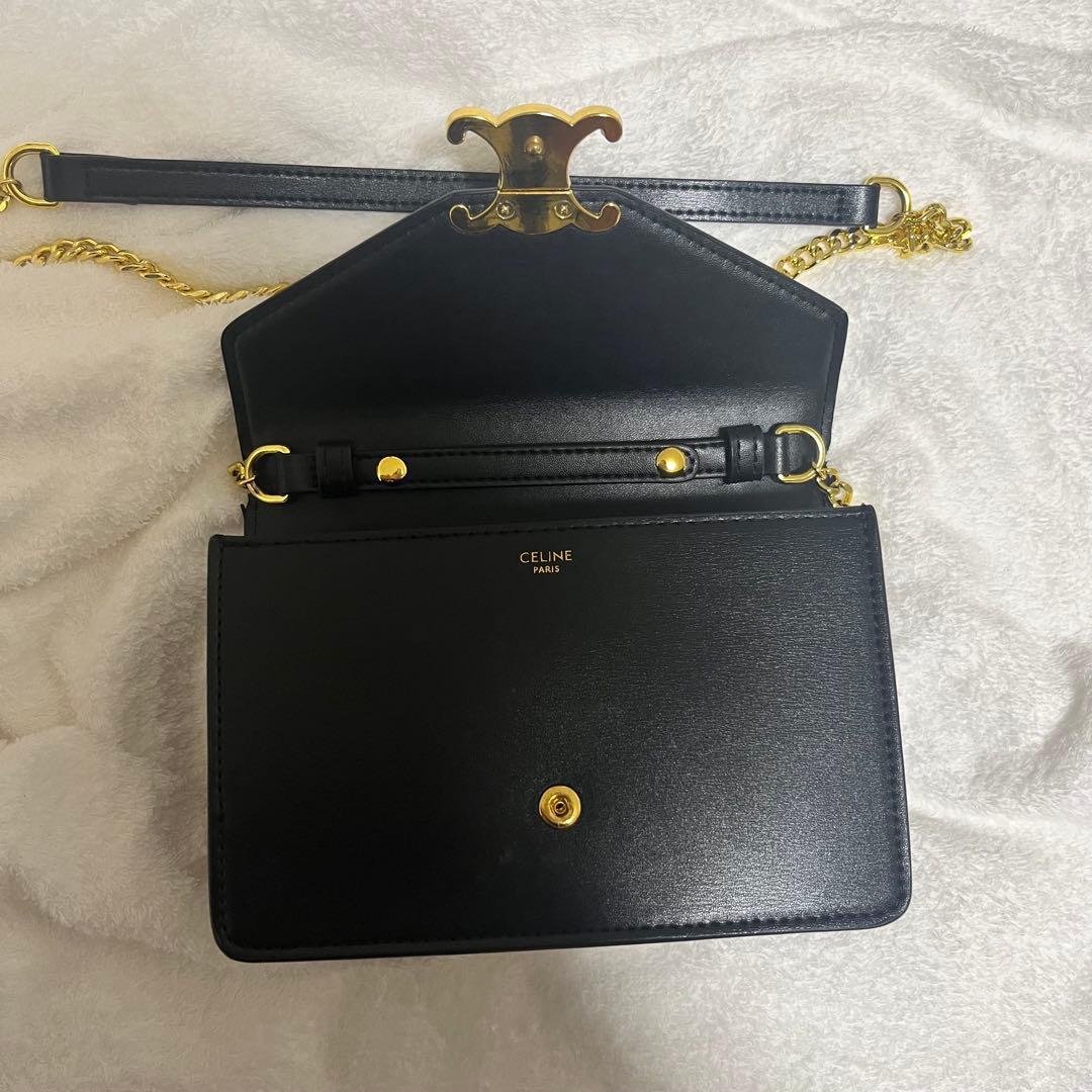 CELINE チェーンウォレット マーゴ / シャイニーカーフスキン