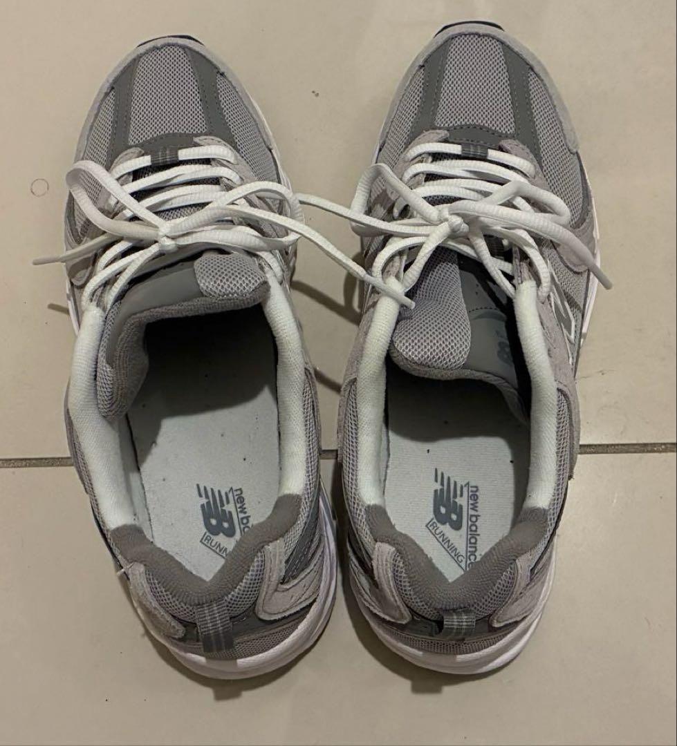 ニューバランス　MR530 グレー