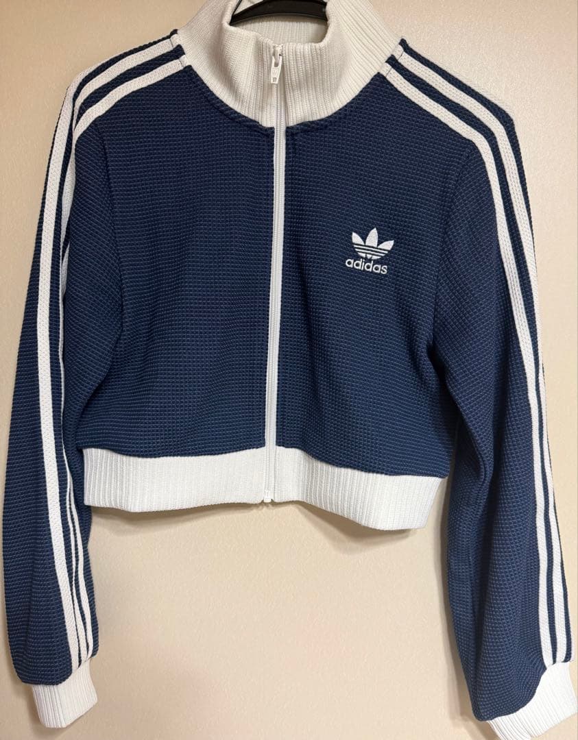 （てむこむ） adidas　クロップトラックトップ　L
