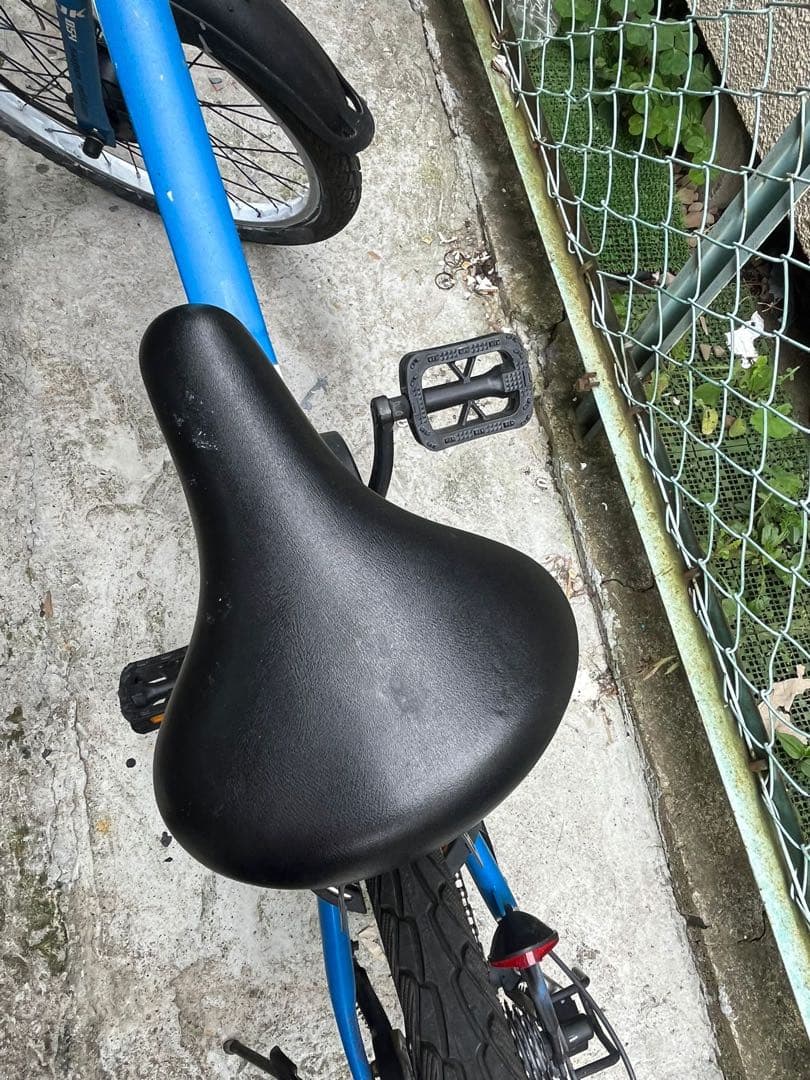 引き取り限定 自転車 子供 多分22サイズ