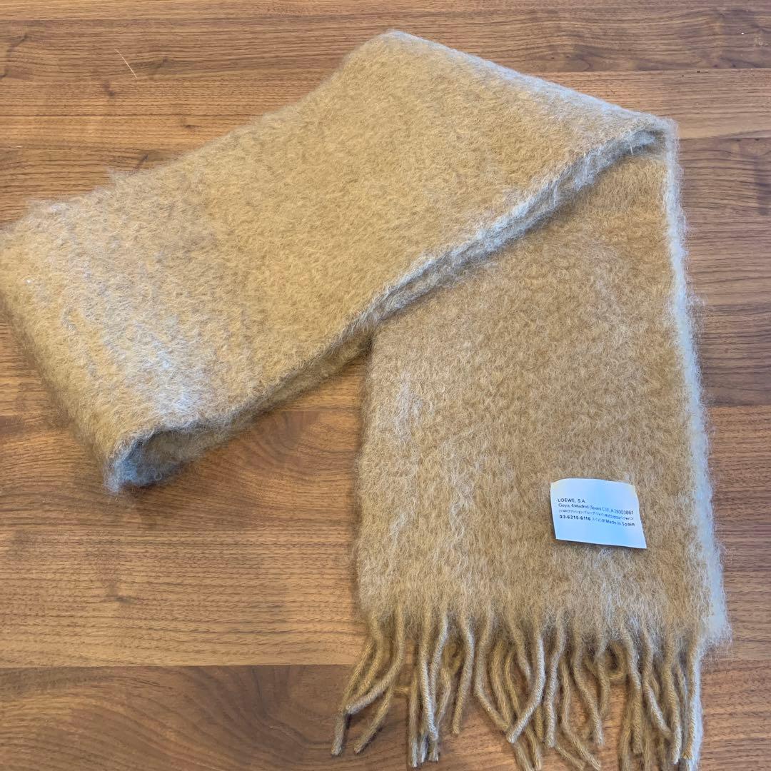 新品正規品Loeweマフラー