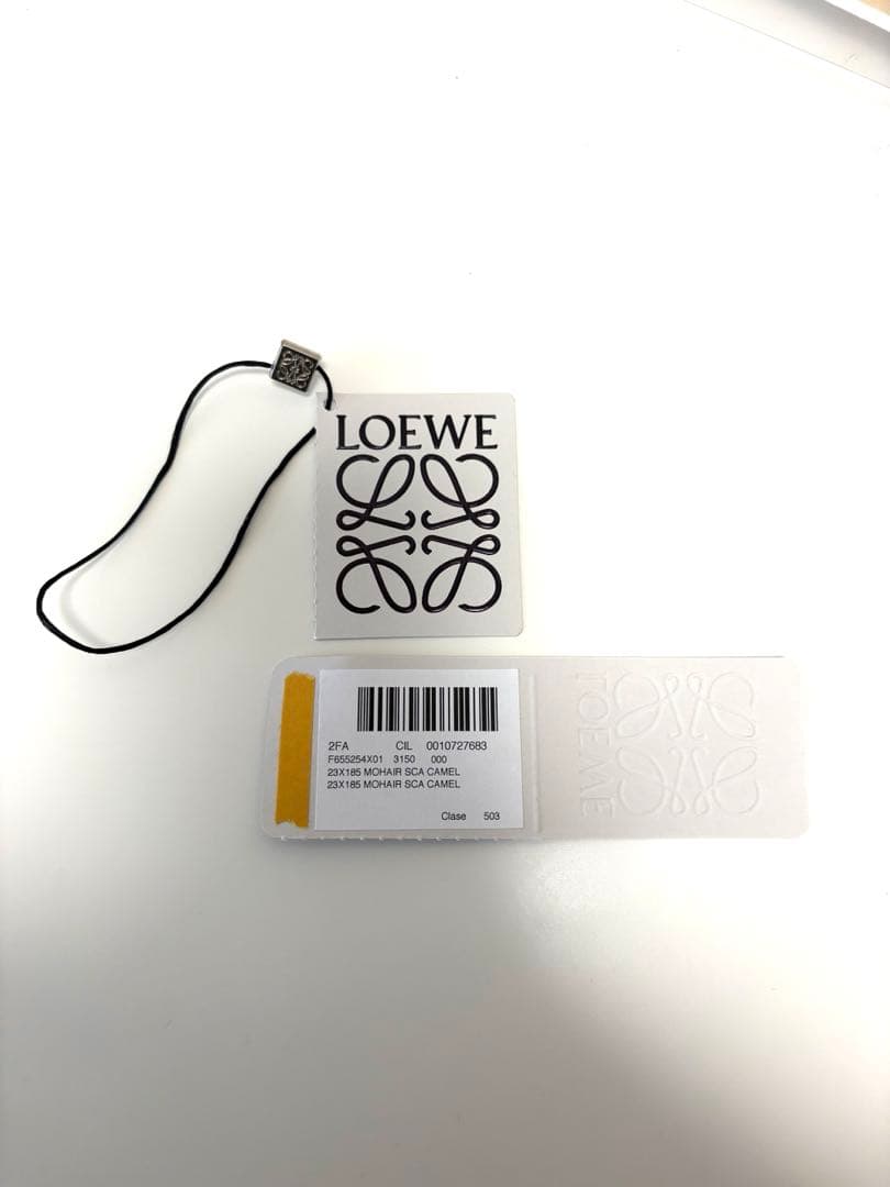 新品正規品Loeweマフラー