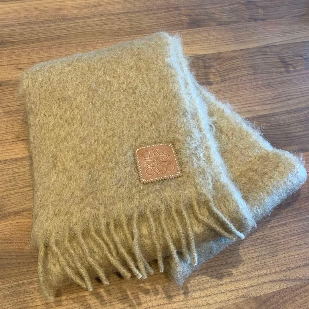 新品正規品Loeweマフラー