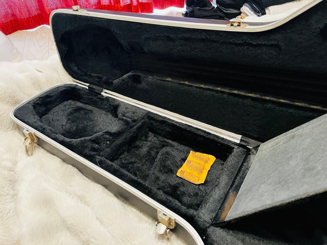 FENDER American Deluxe 5弦ベース ハードケース