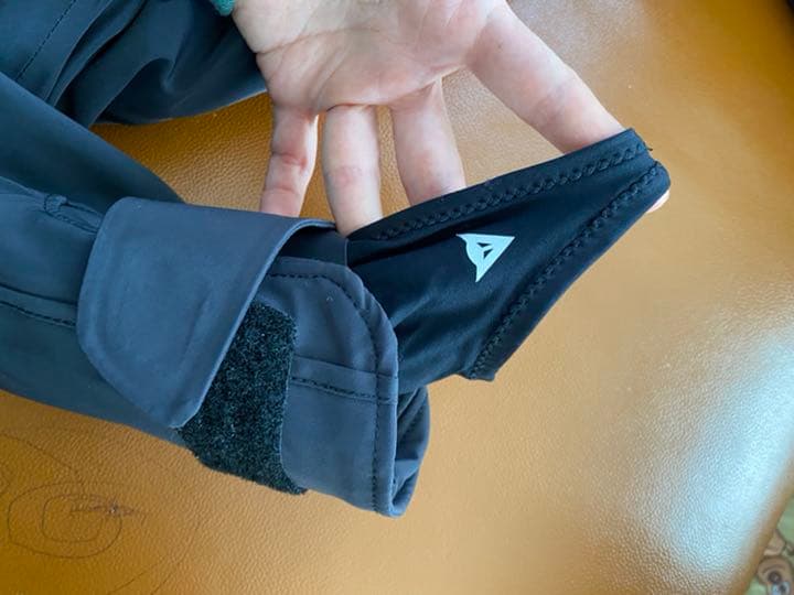 美品dainese最高品質高機能スキージャケットダイネーゼレディースSスノボ