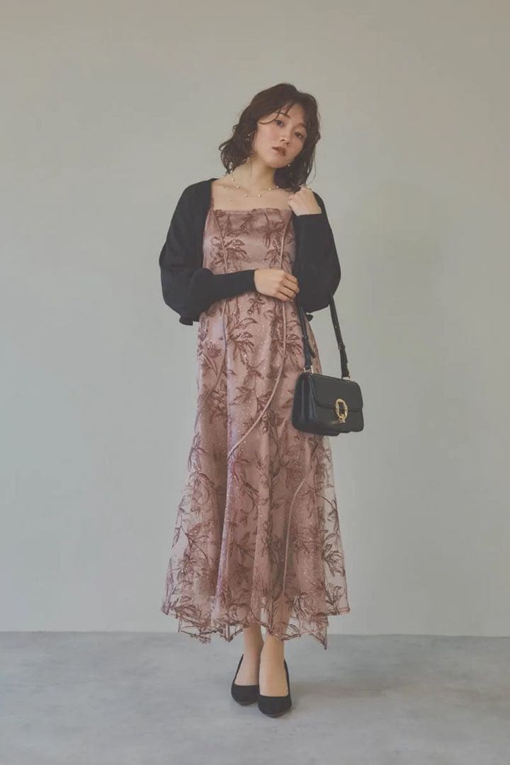 新品タグ付き！FRAY I.D カーブパネルエンブロイダリードレス