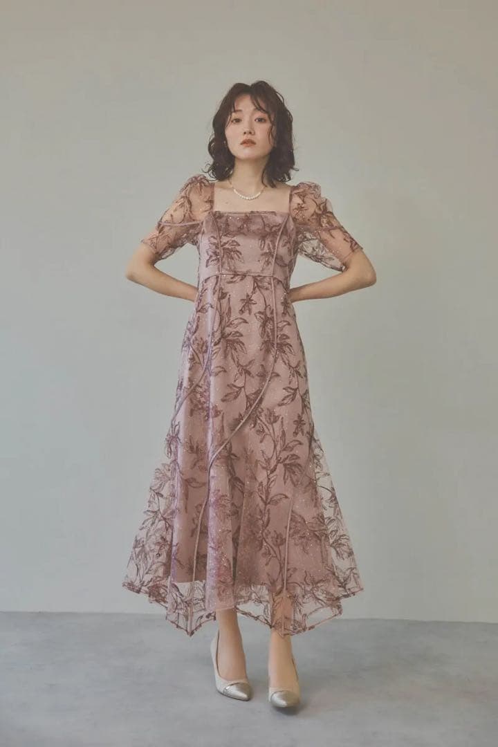 新品タグ付き！FRAY I.D カーブパネルエンブロイダリードレス