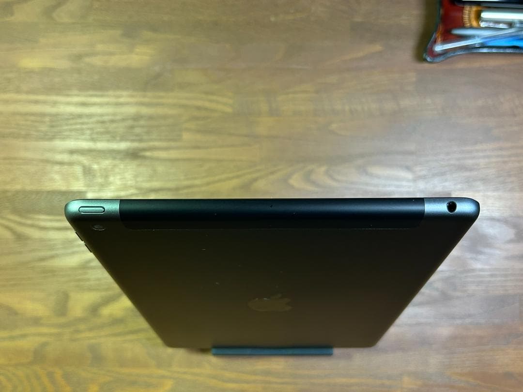 T*n様 iPad (第９世代) 64GB SIMフリー 電池89.3% スペー