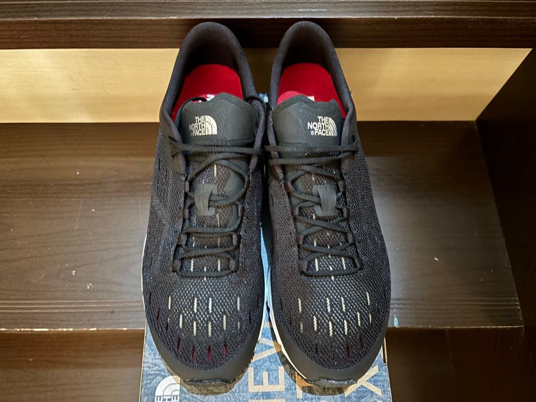 ノースフェイス　ランニングシューズ　ブラック　新品　27.5cm