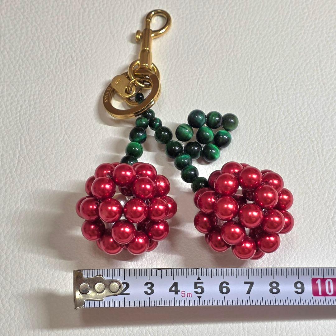 ANYA HINDMARCH　アニヤ・ハインドマーチ　チェリーキーホルダー