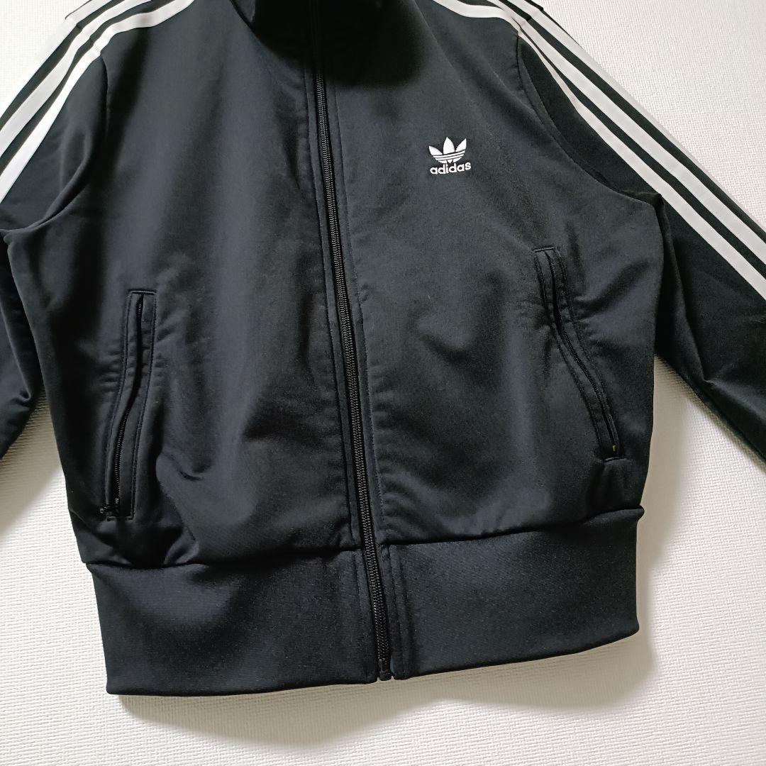 アディダス 黒 ファイヤーバード 襟高 トラックトップ ジャージ女性XL人気短丈