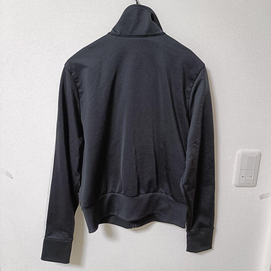 アディダス 黒 ファイヤーバード 襟高 トラックトップ ジャージ女性XL人気短丈