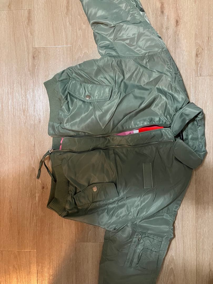 オリーブグリーン ナイロンジャケット Mサイズ
