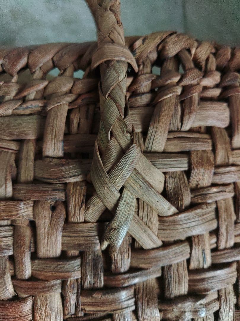 信州安曇野の山葡萄かごバッグ　里山手仕事02