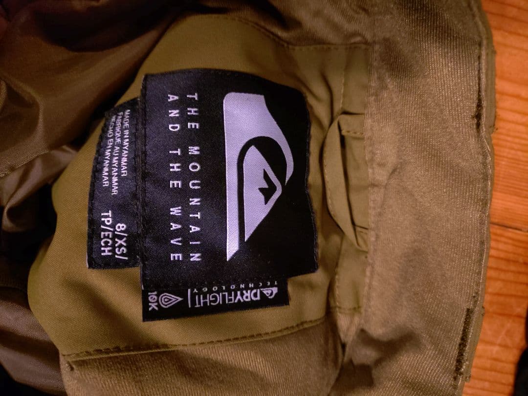 特価 美品 クイックシルバー スノーボード ウェアセット 140 130