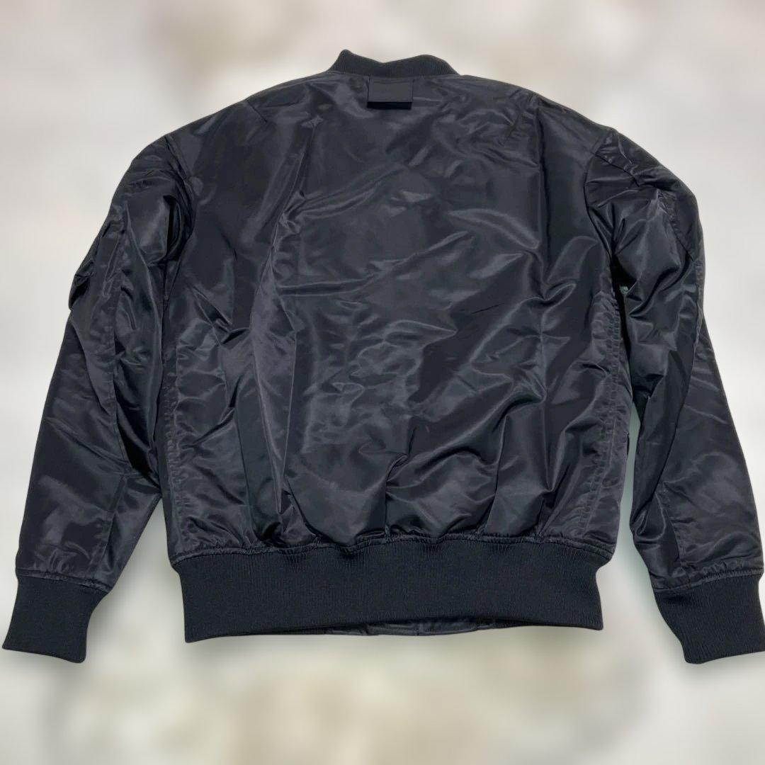 【美品】ユニクロ　UNIQLO ＋J オーバーサイズMA‐1ダウン　黒　XS