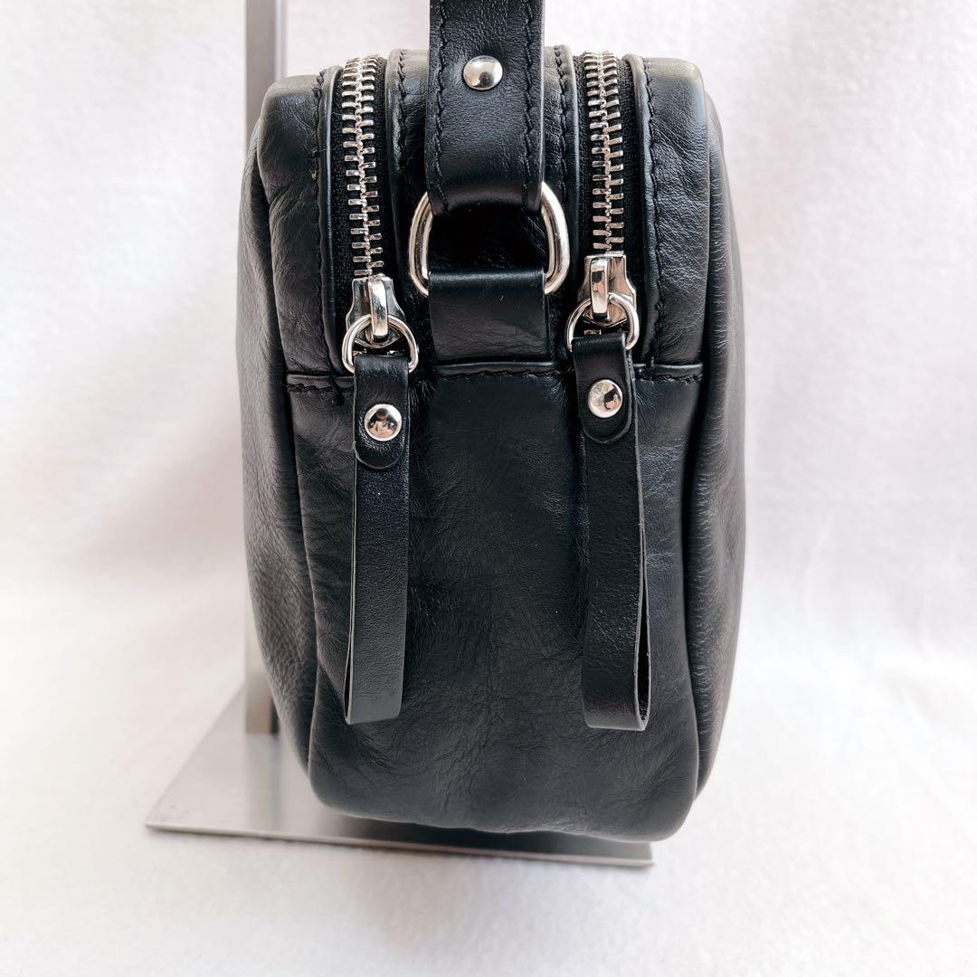 美品 iOpelle イオペレ ショルダーバッグ 型押しレザー 香水 黒 本革