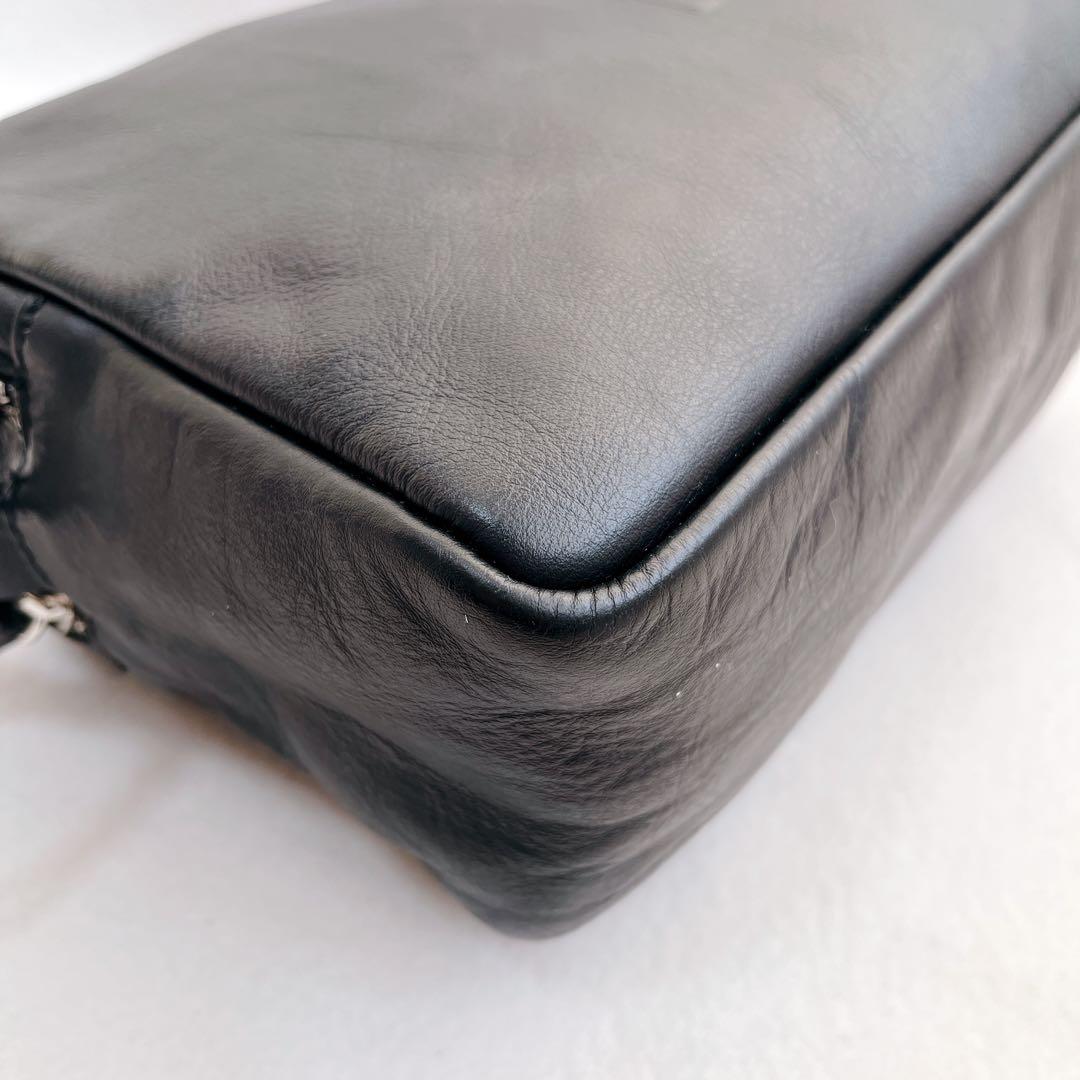 美品 iOpelle イオペレ ショルダーバッグ 型押しレザー 香水 黒 本革