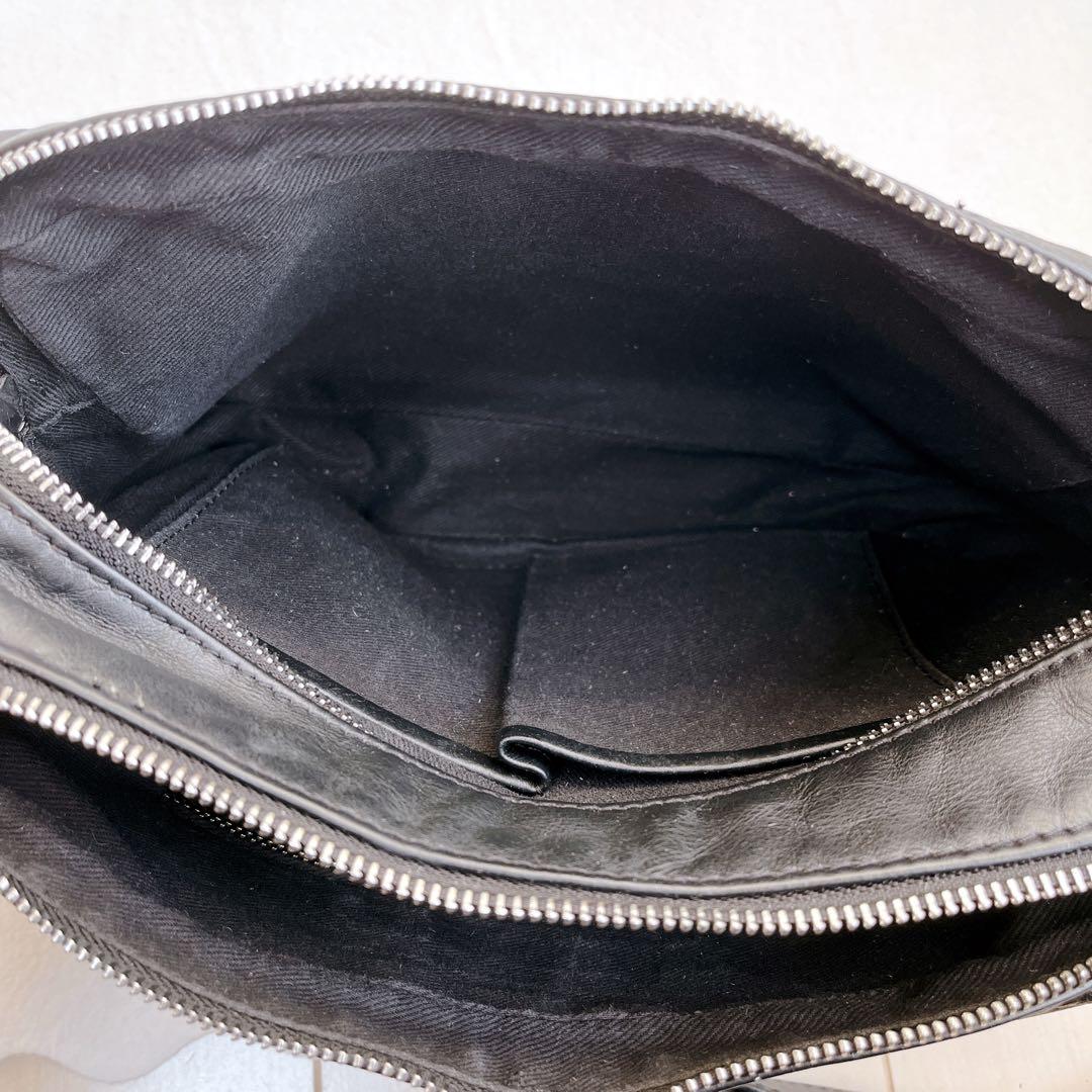 美品 iOpelle イオペレ ショルダーバッグ 型押しレザー 香水 黒 本革