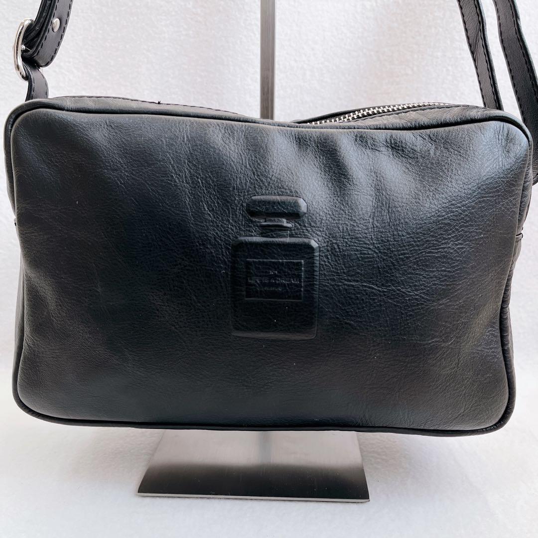 美品 iOpelle イオペレ ショルダーバッグ 型押しレザー 香水 黒 本革