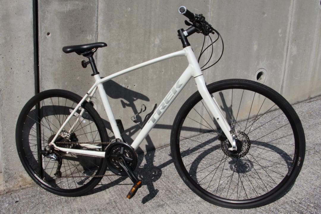 引き取り限定♪人気のTREK♪FX3♪DISC♪通勤通学やレジャーなどにどうぞ♪
