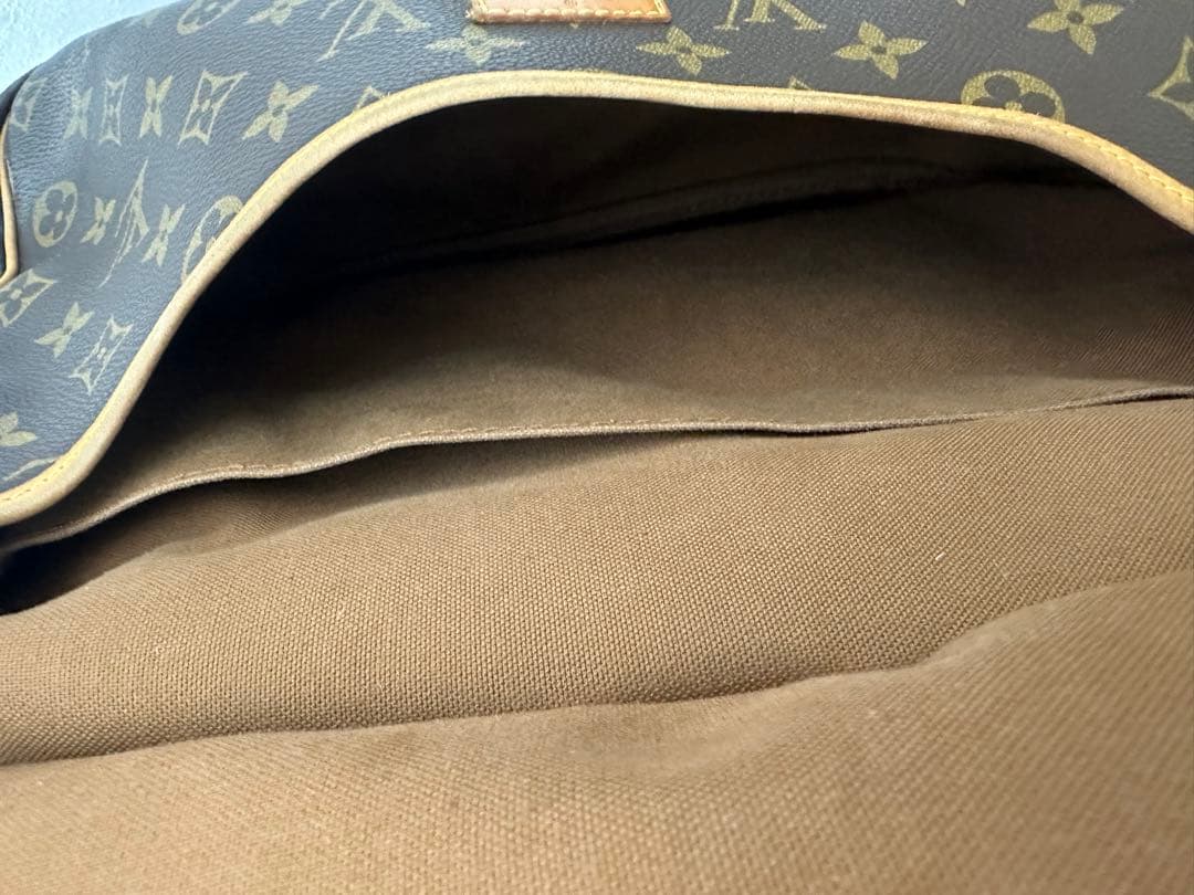 特価SALE ‼️ルイヴィトン　モノグラム　ソミュール35 シリアルナンバー有り