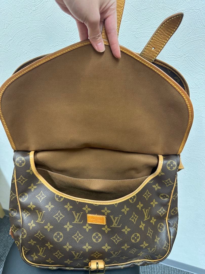 特価SALE ‼️ルイヴィトン　モノグラム　ソミュール35 シリアルナンバー有り