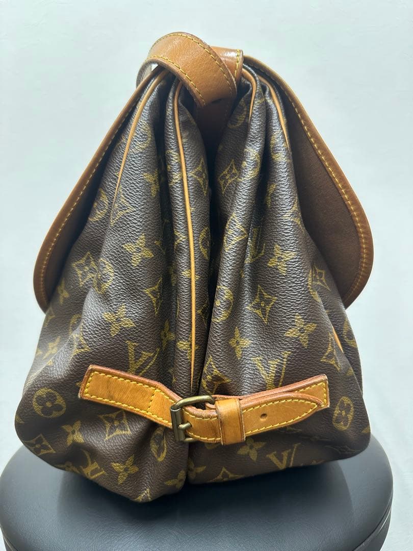 特価SALE ‼️ルイヴィトン　モノグラム　ソミュール35 シリアルナンバー有り