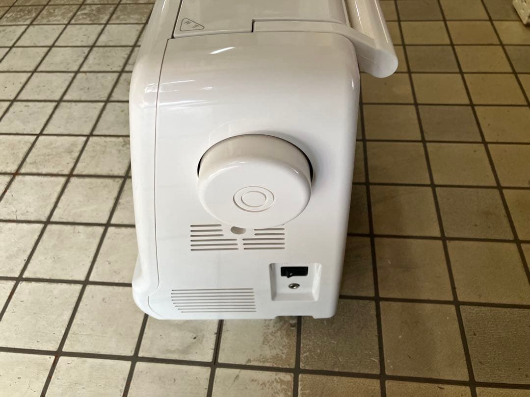 シンガー　コンピューターミシン本体　9700superDX 文字縫い可能