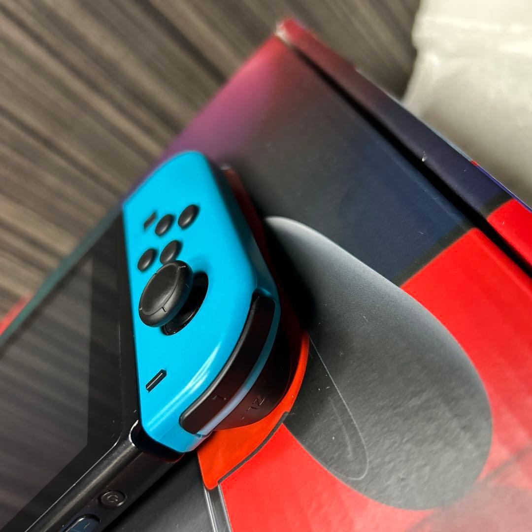 F*T様 美品　バッテリー強化版　ニンテンドーSwitch