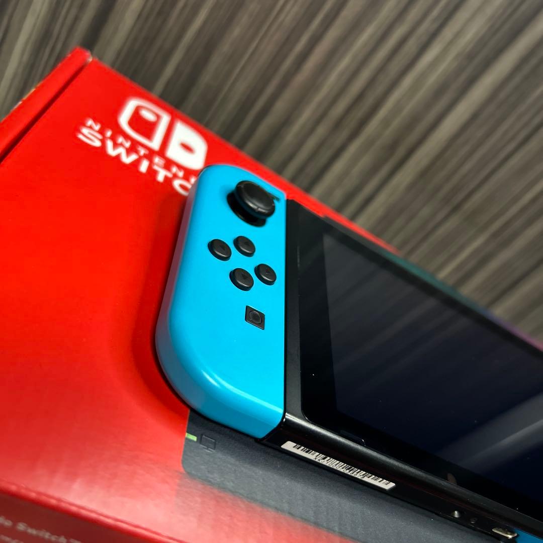 F*T様 美品　バッテリー強化版　ニンテンドーSwitch