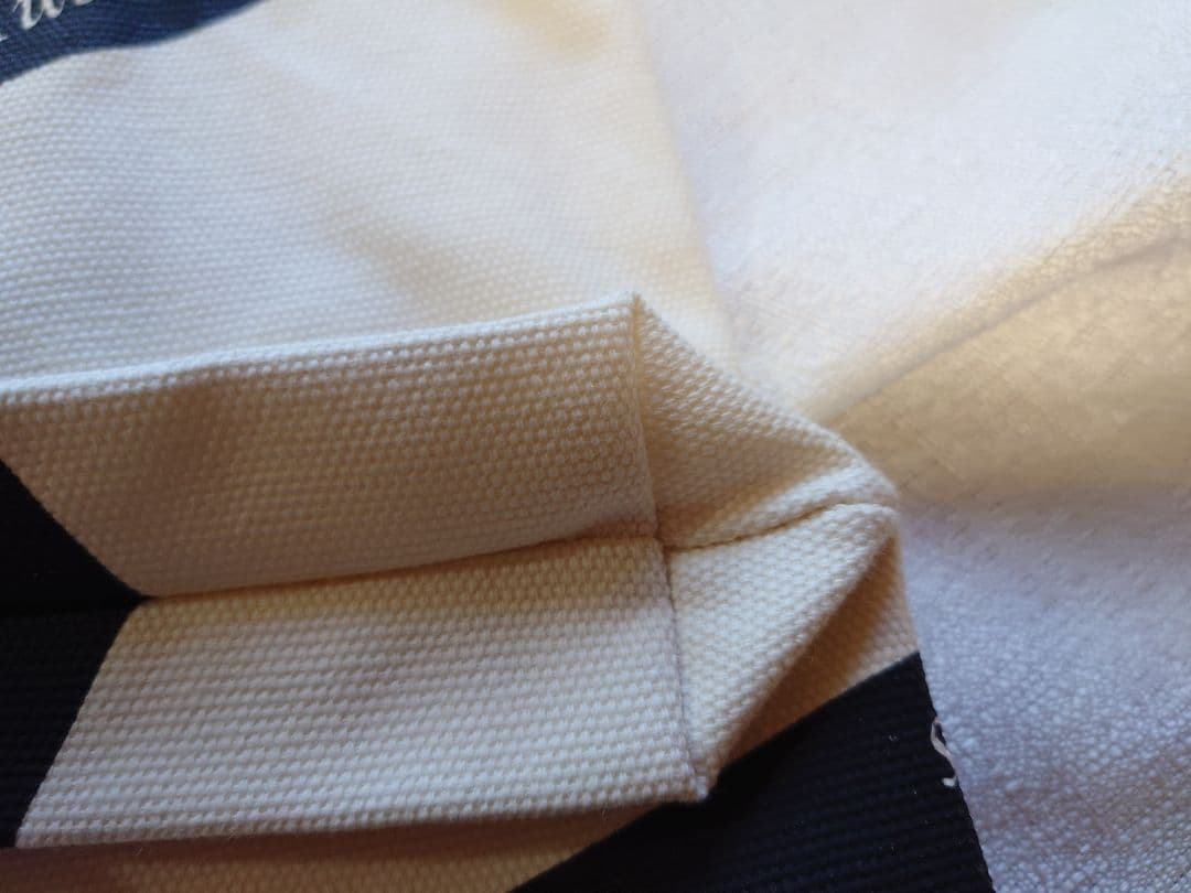 【パリ限定】イヴ・サンローラン　トートバッグ　美術館 ミュージアム