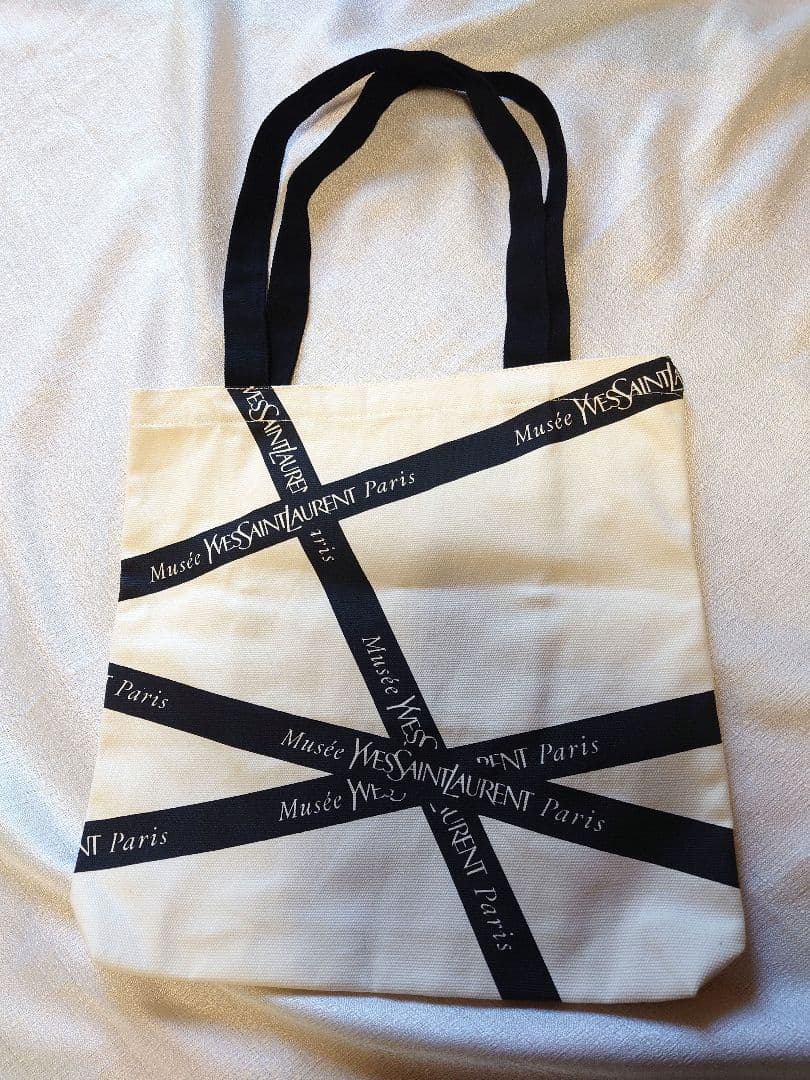 【パリ限定】イヴ・サンローラン　トートバッグ　美術館 ミュージアム